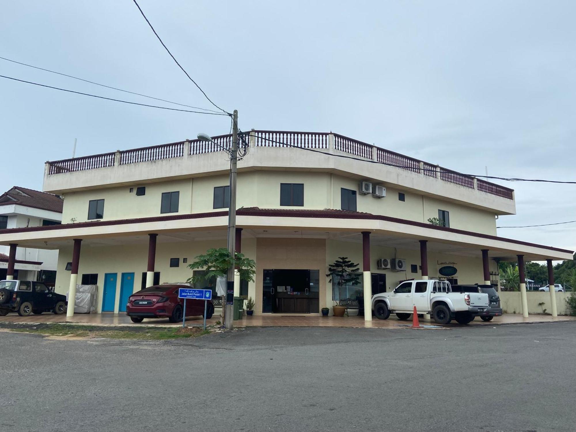 Oyo 90896 Gold Hill Hotel Jerantut Exterior photo